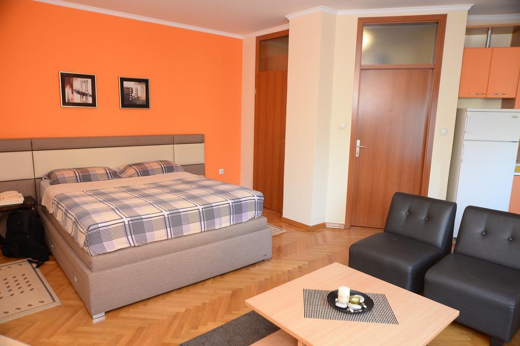 Exclusive Central Apartments Скопие Екстериор снимка