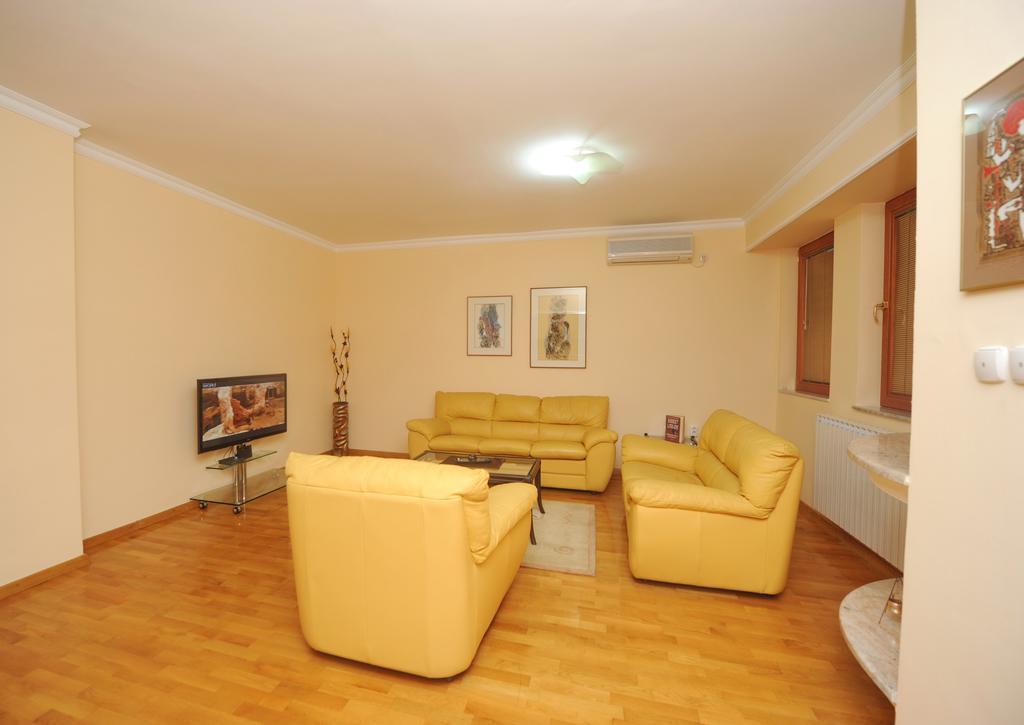 Exclusive Central Apartments Скопие Екстериор снимка