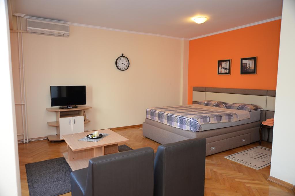 Exclusive Central Apartments Скопие Екстериор снимка