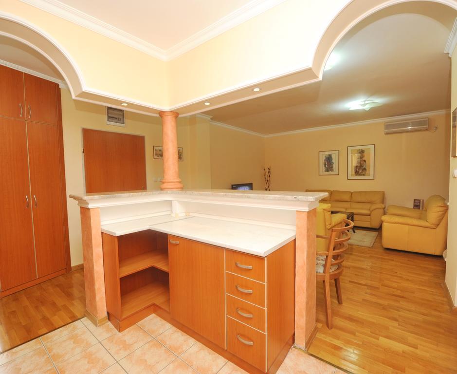Exclusive Central Apartments Скопие Екстериор снимка