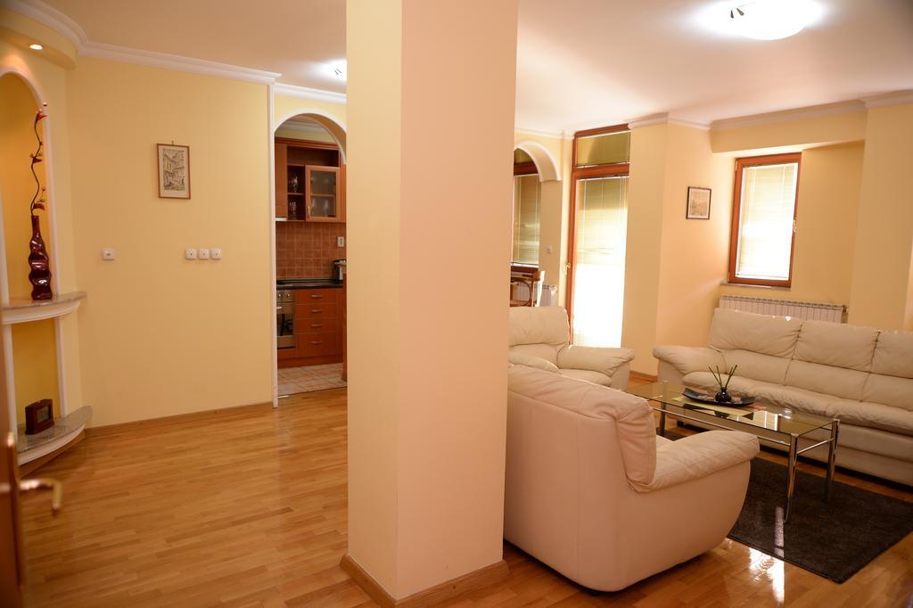 Exclusive Central Apartments Скопие Екстериор снимка