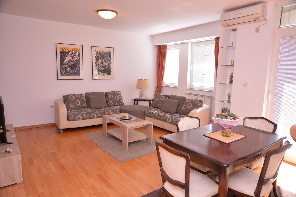 Exclusive Central Apartments Скопие Екстериор снимка