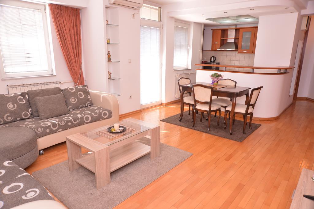 Exclusive Central Apartments Скопие Екстериор снимка