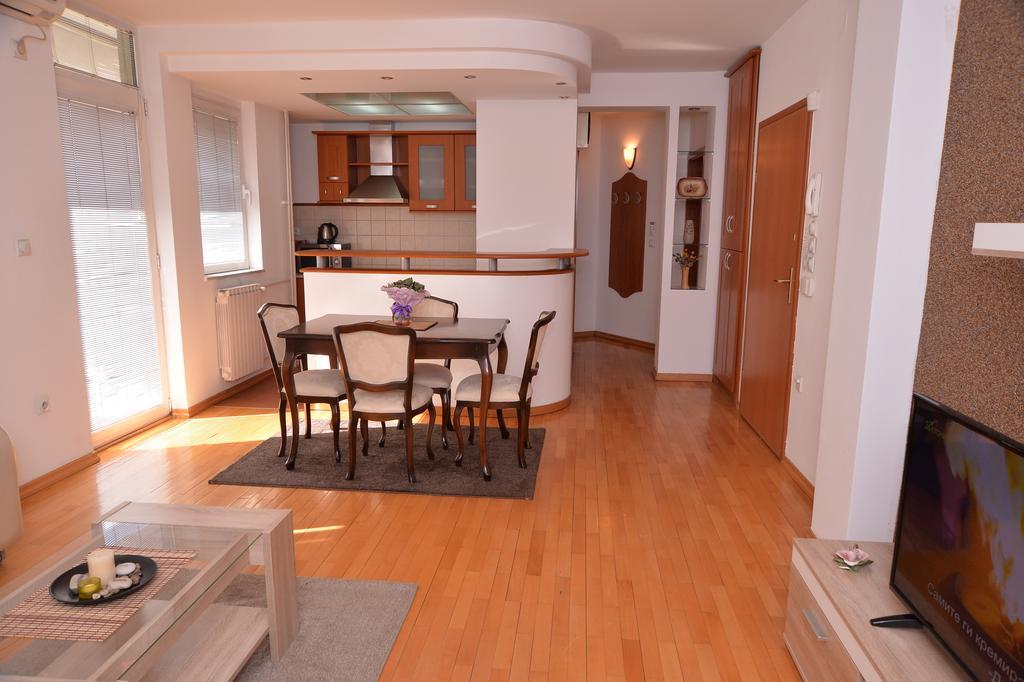 Exclusive Central Apartments Скопие Екстериор снимка